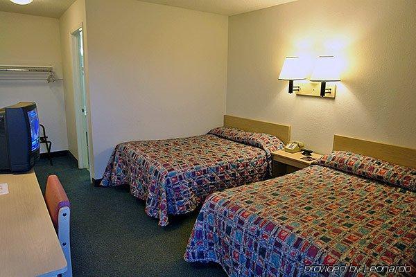 كورالفيل Super 7 Motel المظهر الخارجي الصورة